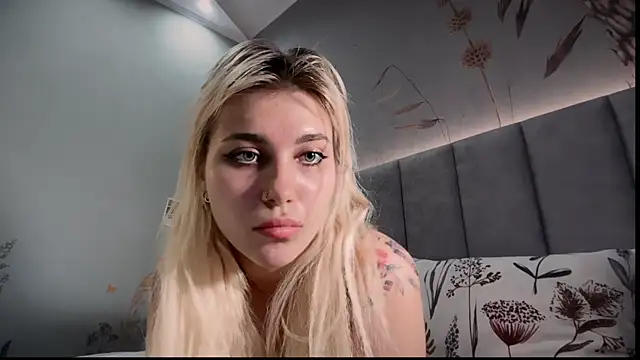 mxHazy Chat XXX in diretta