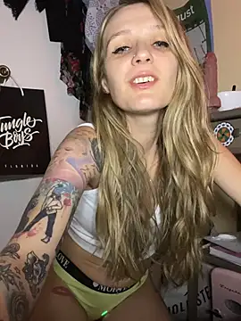 MollysChambers élő XXX-chatje