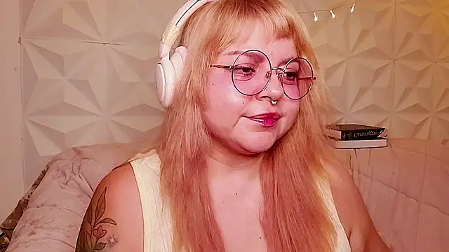 Satyn_doll – Naživo XXX chat