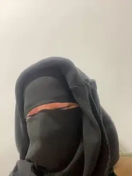 Hijabi_HotGirls Chat XXX in diretta