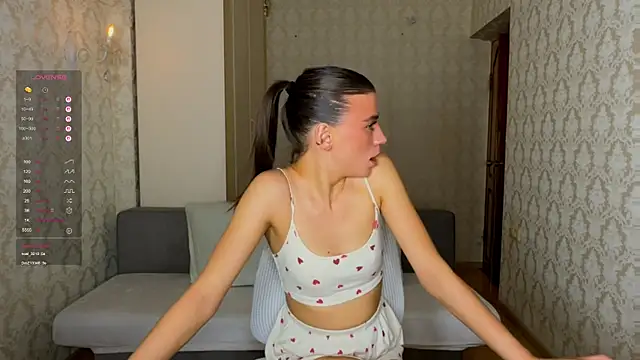 EvaHoly élő XXX-chatje