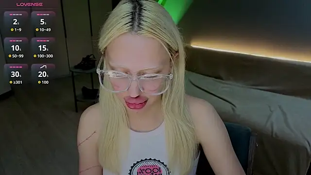 Luna_Beverly Live XXX-Chat