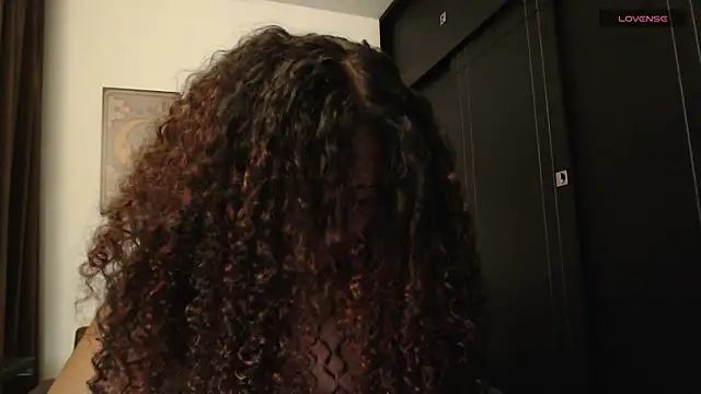 Chatroom XXX en direct de ELENNA__SNOW