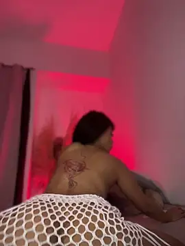 Chat +18 de ItsBellaPorch ao vivo