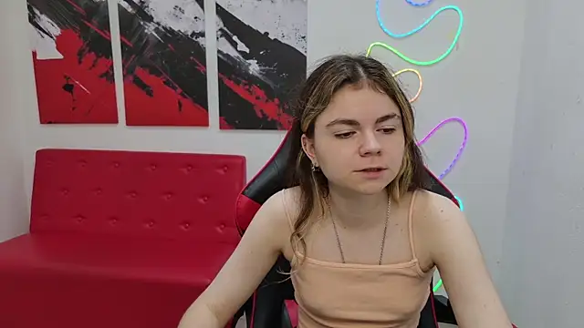 XXX chat uživo modela TinaRedly