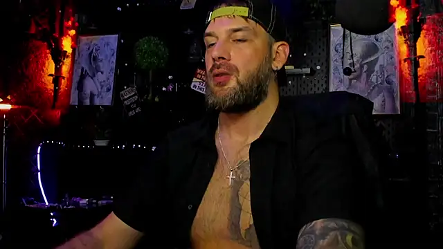 LexHardy's Live XXX Chat