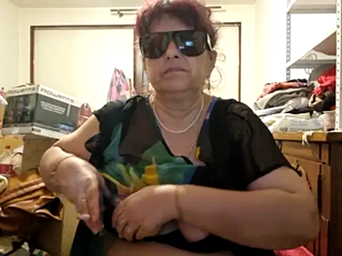 Chat +18 de Samantha_Squirt@xh ao vivo