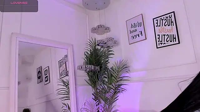 AriRobert_ 即時 XXX 聊天