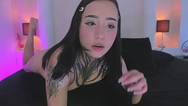 Chat XXX en directo de Dark_Kitty_666