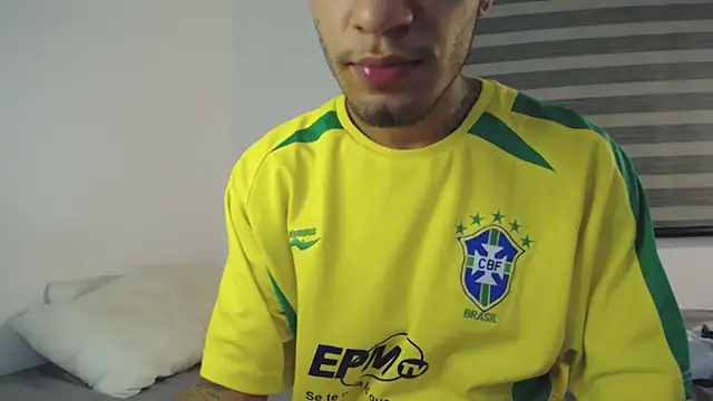 Chat +18 de fratguysonline ao vivo