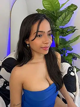 _Emily_Thompson_'s Live XXX Chat