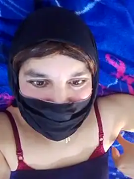 banouti28's Live XXX Chat