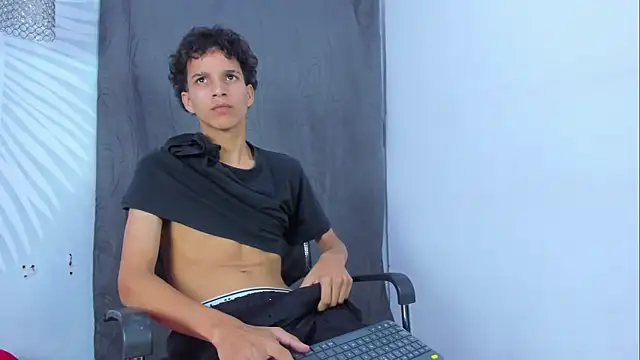 XXX chat uživo modela LatinPrince_