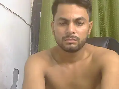 Stubborndesiboy Adlı Modelin Canlı XXX Sohbeti