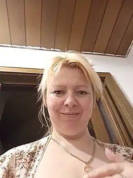 Lauri_scherri Live XXX-Chat