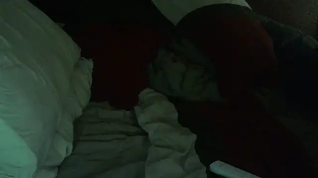 immikew1975's Live XXX Chat