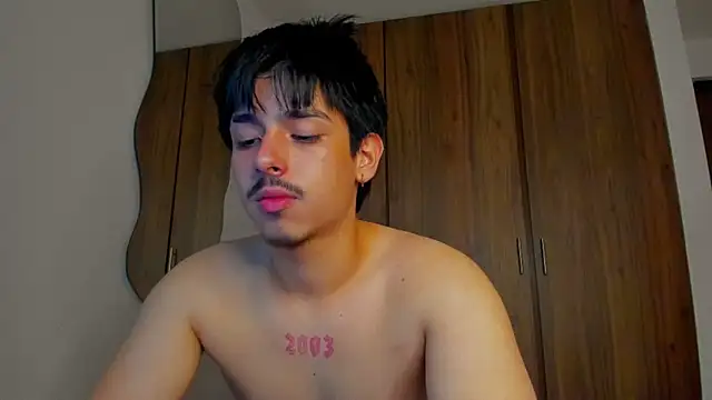 Maximo_Miller's Live XXX Chat