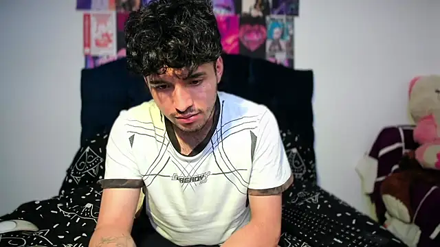 Chat +18 de ZOREN33 ao vivo