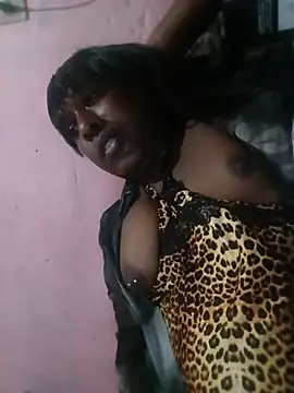 Chat +18 de Hellentrans24 ao vivo