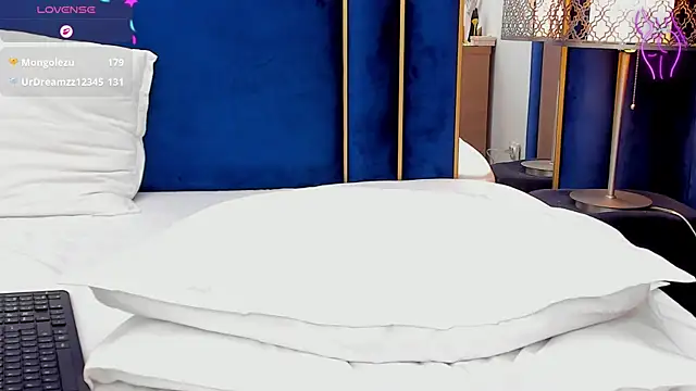 tenny_shy's Live XXX Chat