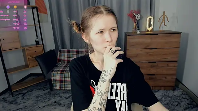 EstellaZion's Live XXX Chat