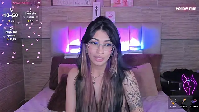 mia_devine_ Live XXX-Chat