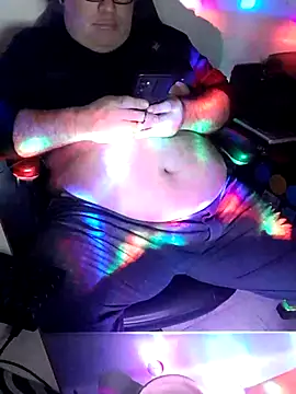 Chat +18 de 12Paradarte ao vivo