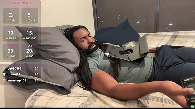 blackmuscless live XXX chat