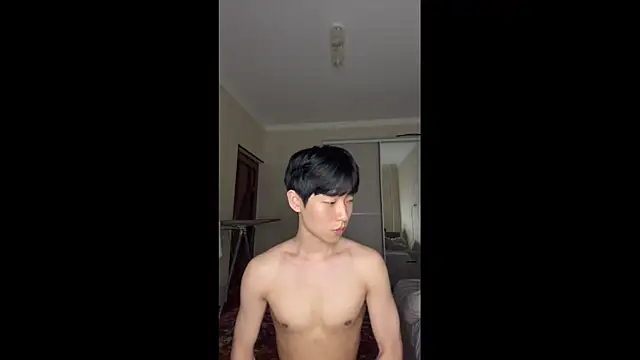 Brian_Stars Chat XXX in diretta