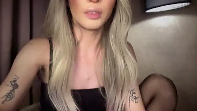 Alicegreenexx Adlı Modelin Canlı XXX Sohbeti