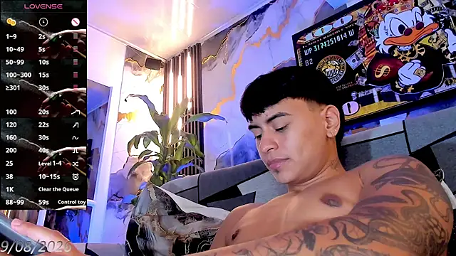 Ftm_xxxperiencie Chat XXX in diretta