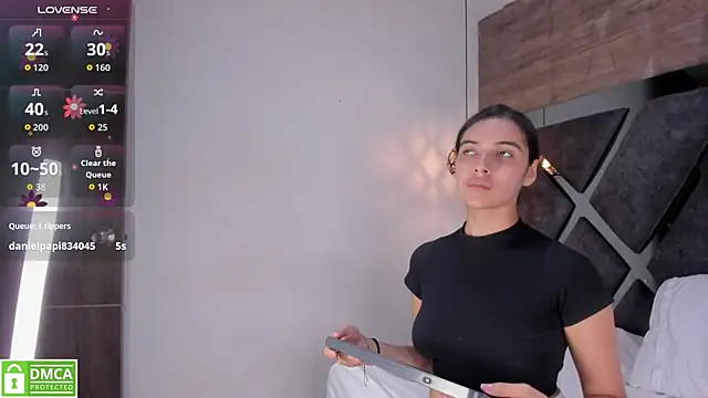 Chatroom XXX en direct de CherryDream__