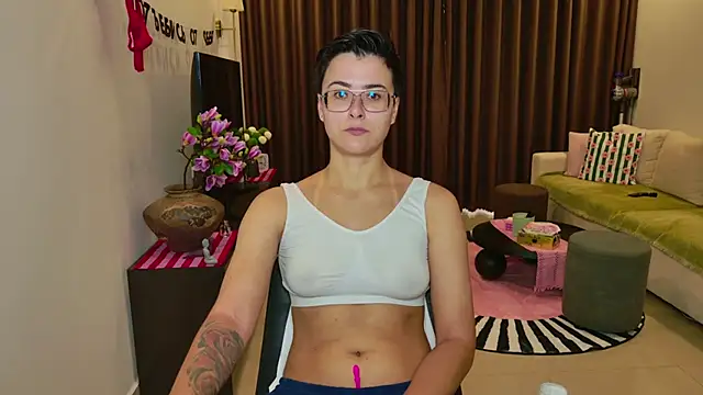 Chatroom XXX en direct de SashaNotFound