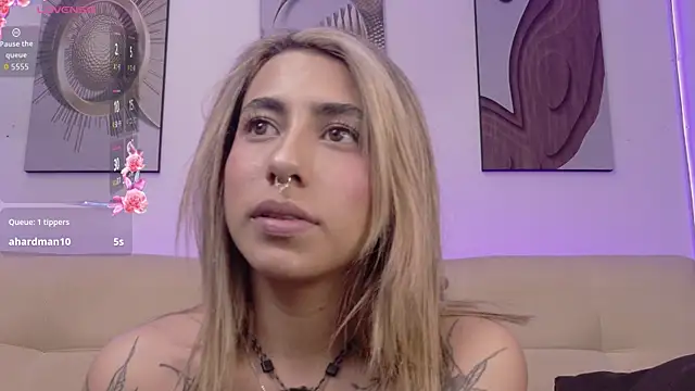 Živý XXX chat Lily-coopers