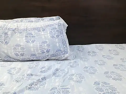 XXX chat uživo modela rm82bb