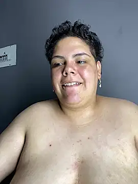 Chatroom XXX en direct de Hailey_Curvy