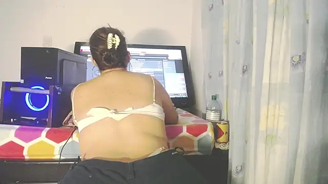 دردشة eolicasex الجنسية المباشرة