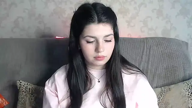 KisaModel's Live XXX Chat
