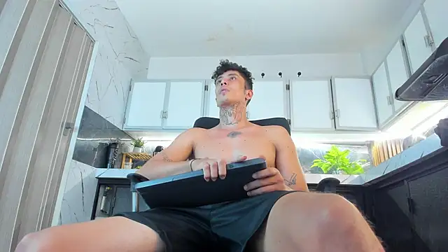ostbot_ Chat XXX live