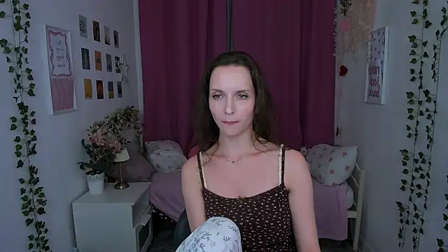Chatroom XXX en direct de Ariadna_Shy