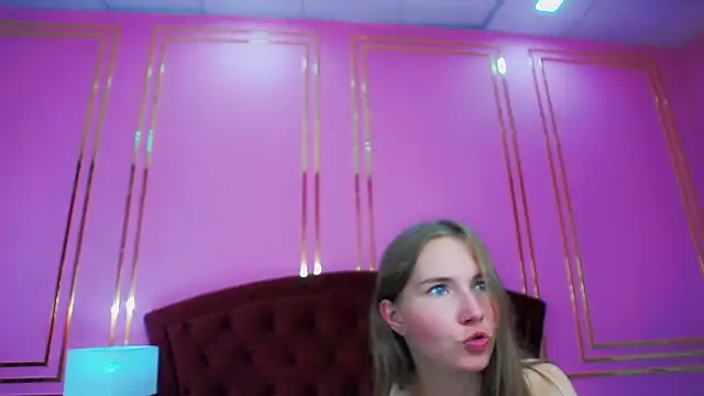 Онлайн чат XXX JessieJuss