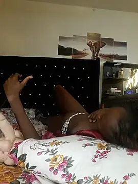 XXX chat uživo modela FerrariiAndHenny