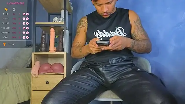 Chat +18 de TomLover_12 ao vivo