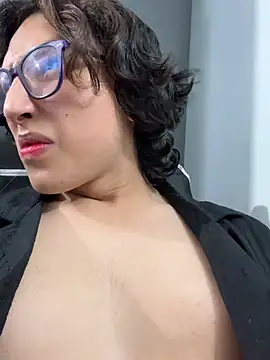 -BlueOpal- – Naživo XXX chat