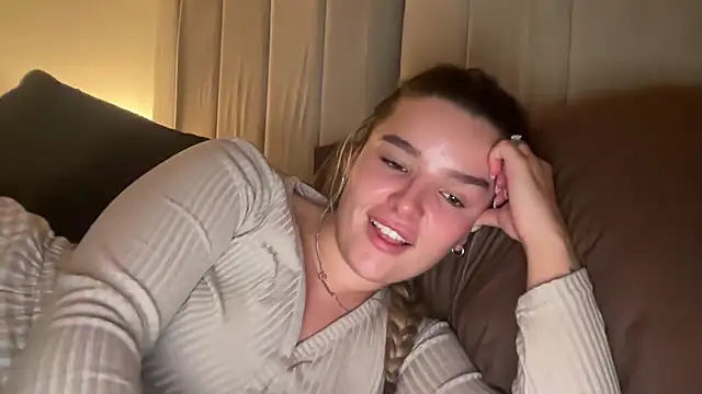 צ'אט XXX בשידור חי של maisiesmithx
