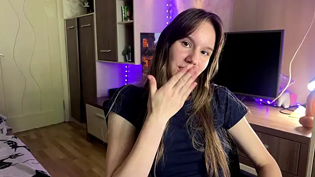 Rina_Right Chat XXX in diretta