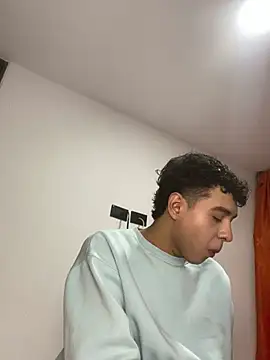 XXX chat uživo modela yoskingg