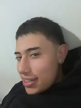 Thiagoo_Vega Chat XXX in diretta