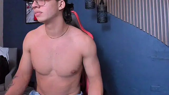 Chat XXX en directo de Axxel_Muscle