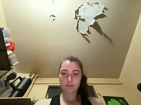 Snowbunnycake_131 Adlı Modelin Canlı XXX Sohbeti